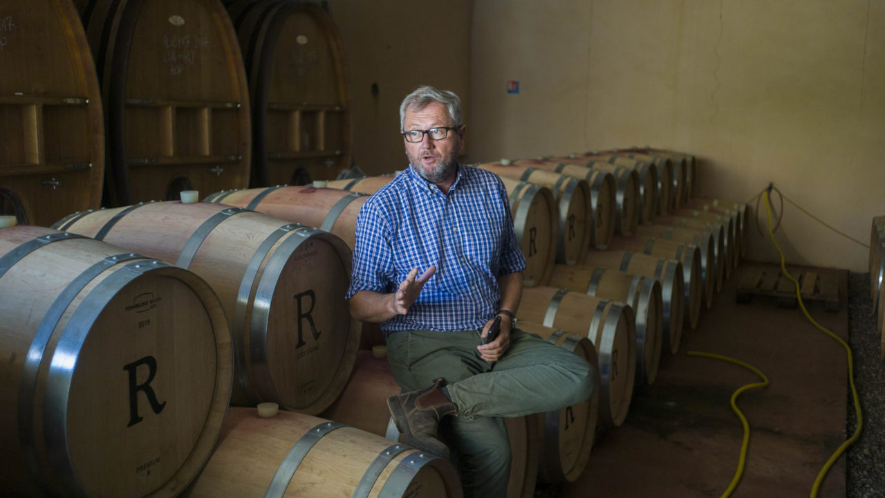 https://winemugs.com/wp-content/uploads/2019/10/domaine_rimauresq_L1005646_cru_classé_rosé_côtes_provence-1280x720.jpg